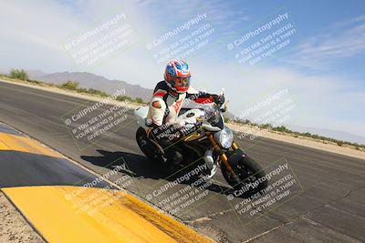 media/Sep-30-2023-SoCal Trackdays (Sat) [[636657bffb]]/Turn 3 Inside (1035am)/